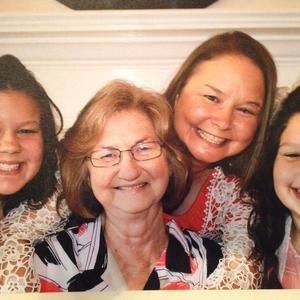 Meet your Posher, Carla